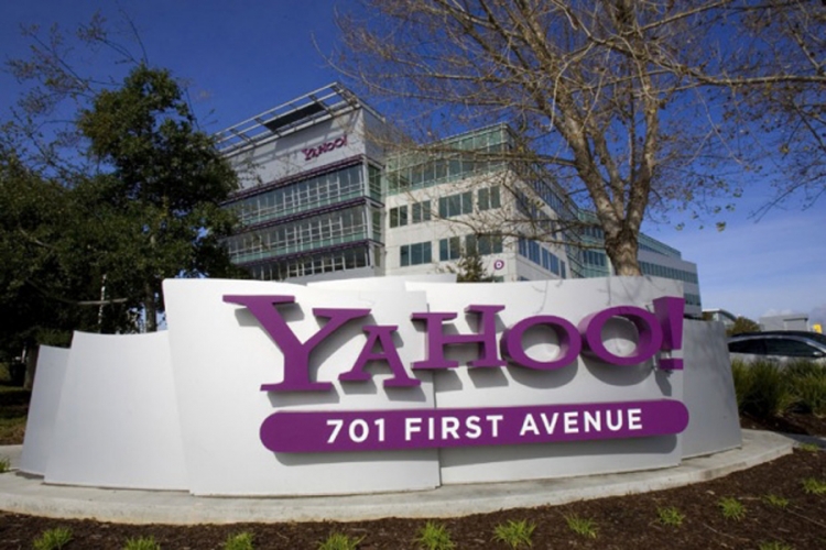 Daily Mail kupuje Yahoo?