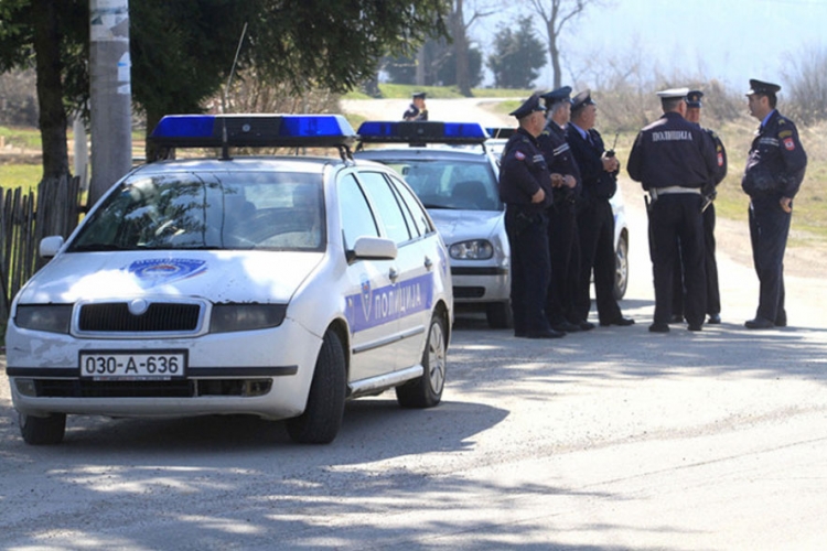Ubistvo i samoubistvo u Brodu: Ubio komšiju pa presudio i sebi