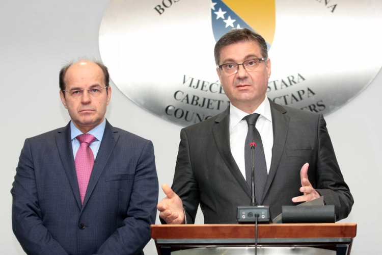 Zvizdić: Prestati sa politizacijom popisa