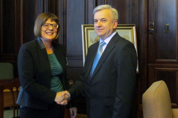 Predsjednica Skupštine Srbije Maja Gojković gost svečane sjednice NSRS