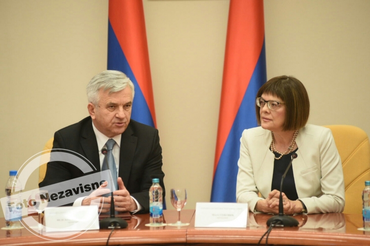 Maja Gojković u posjeti Narodnoj skupštini RS