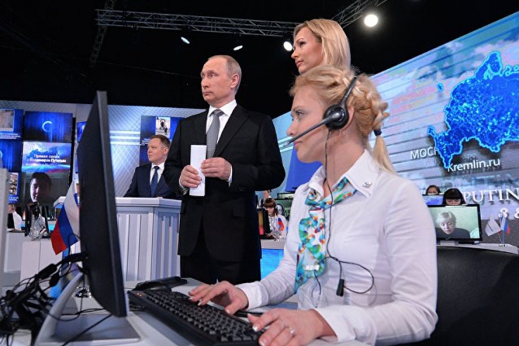 Putin na "Direktnoj liniji": Rusija ne treba da misli o problemima u Americi, već da svoje rješava