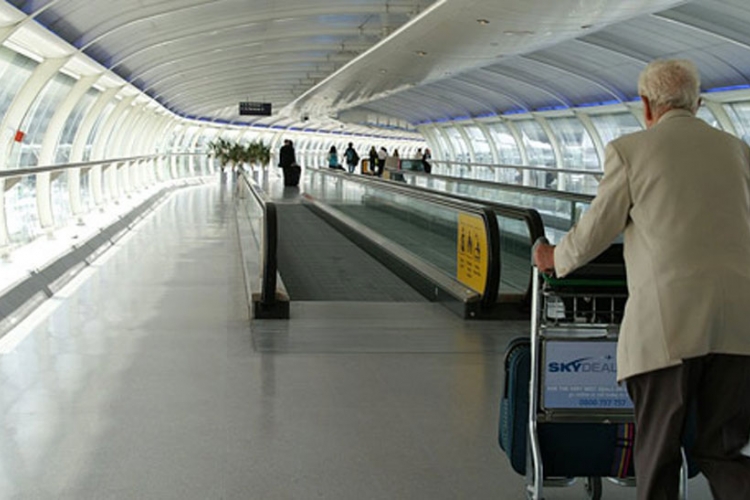 Uhapšen tinejdžer na aerodromu u Mančesteru