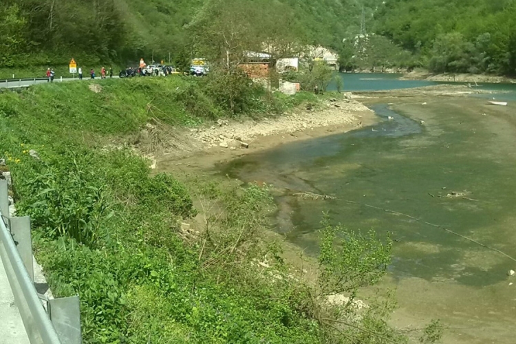 Mrkonjić Grad: Nastavljena potraga za tijelom vozača
