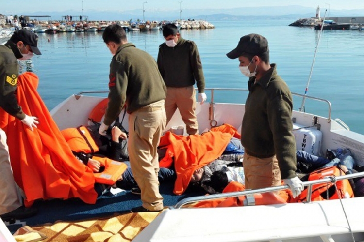 U Mediteranu se utopilo i do 500 migranata?


