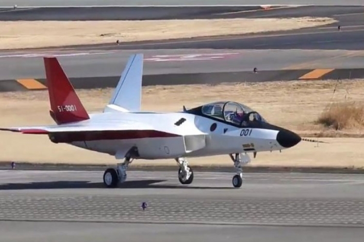 Japan razvio svoj prvi "nevidljivi" avion (VIDEO)