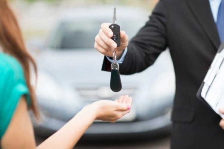 10 stvari na koje trebate obratiti pažnju prilikom kupovine automobila