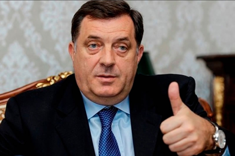 Predsjednik Republike Srpske dobio unuka