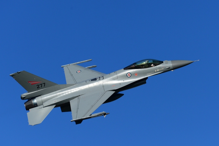 Norveški F-16 izrešetao vlastiti kontrolni toranj