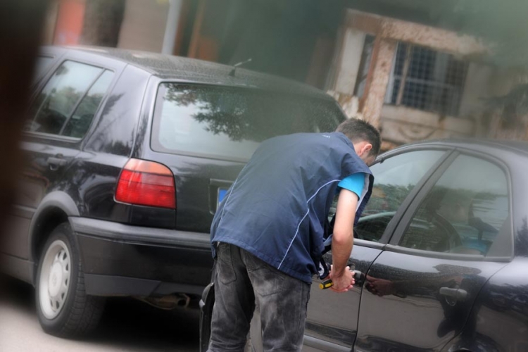 Okružno tužilaštvo Banjaluka podiglo optužnicu protiv tri člana auto-mafije


