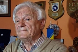 Divjak: Gest bacanja ruža i svijeća u Dobrovoljačkoj nije u redu
