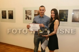 Aleksandru Čaviću, fotoreporteru Nezavisnih, Gran pri za "Male ...
