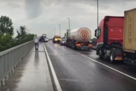 U lančanim sudarima kod Čačka i Mladenovca povrijeđeno 12 lica