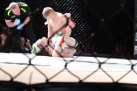 15-godišnji MMA borac nokautom savladao protivnika (VIDEO)