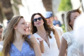 Severina na snimanju spota u prvi plan stavila svoj dekolte (FOTO)