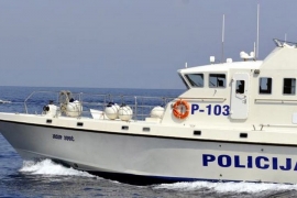 Pula: Potonuo brod, iz mora spašeno 17 osoba