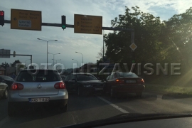 Banjaluka: Sudar na tranzitu, vozila završila u suprotnoj traci (FOTO)