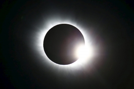 Planeta Merkur u tranzitu između Zemlje i Sunca