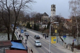 Bihać: Učenik preminuo nakon pada sa prozora škole


