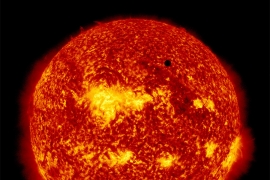 Hiljade ljudi uživalo u Merkurovom tranzitu preko Sunca (VIDEO)
