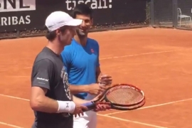 Novak izazvao ludnicu u Rimu: Stotine navijača na treningu (VIDEO)