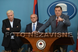 Vlast spremna na odgađanje mitinga