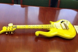 Prinsova gitara na aukciji, početna cijena 30.000 dolara