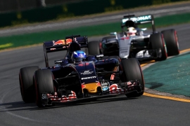 VN Španije: Hamilton i Rosberg odustali zbog sudara (VIDEO)