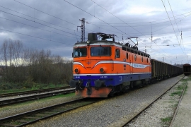Doboj: Sudarili se teretni voz i reno, vozač bio pijan