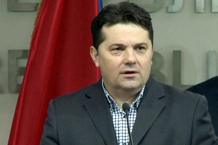 Stevandić: Bacanje ruža necivilizacijski čin