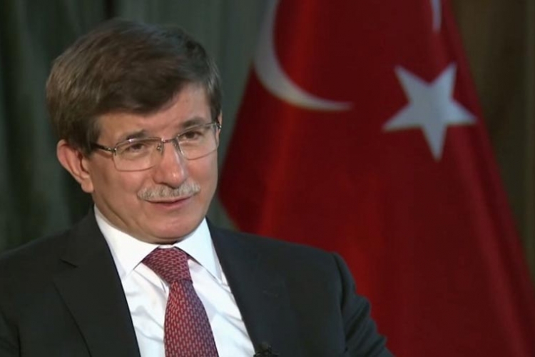 Davutoglu razmišlja o ostavci?