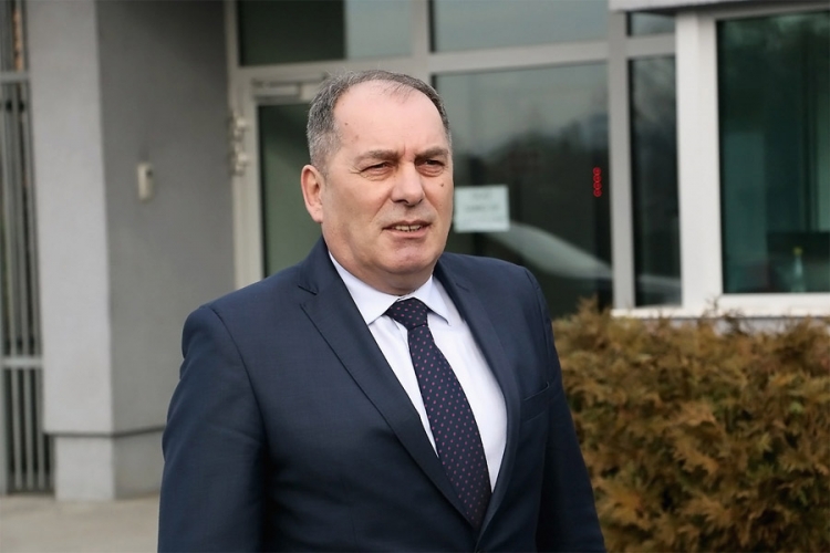 Mali akcionari RS predali Mektiću 10 predmeta korupcije pri privatizaciji