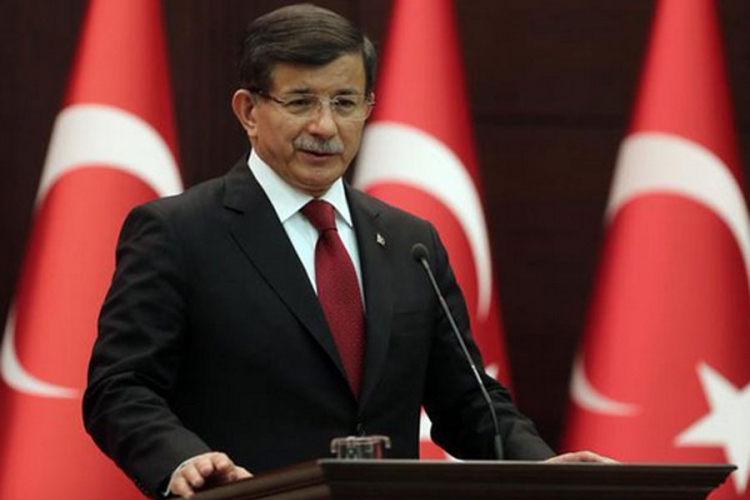 Nezavisne saznaju: Davutoglu ipak dolazi u Banjaluku, na otvaranje Ferhadije