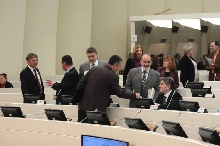 U  institucijama BiH nema rasprave o "bijelom hljebu" do daljeg