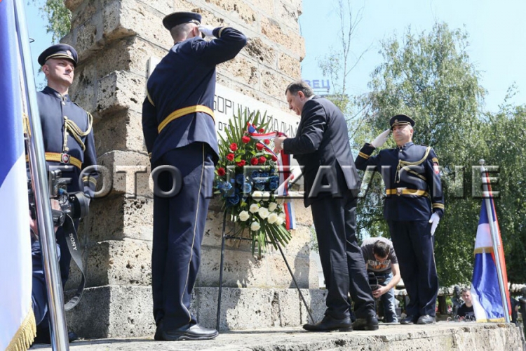 U Banjaluci obilježen Dan pobjede nad fašizmom (FOTO)