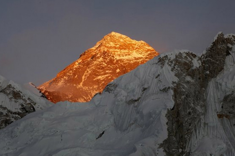 Poslije dvije godine ponovo osvojen Mont Everest