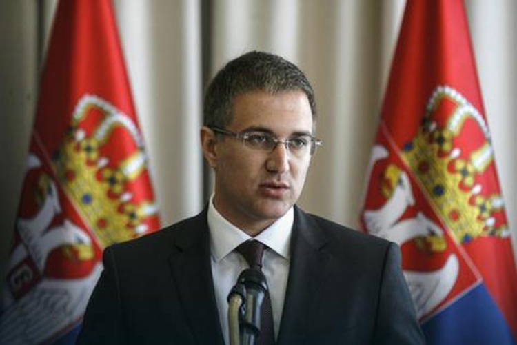 Stefanović: Spriječeno 120 lica iz Srbije da odu u Banjaluku