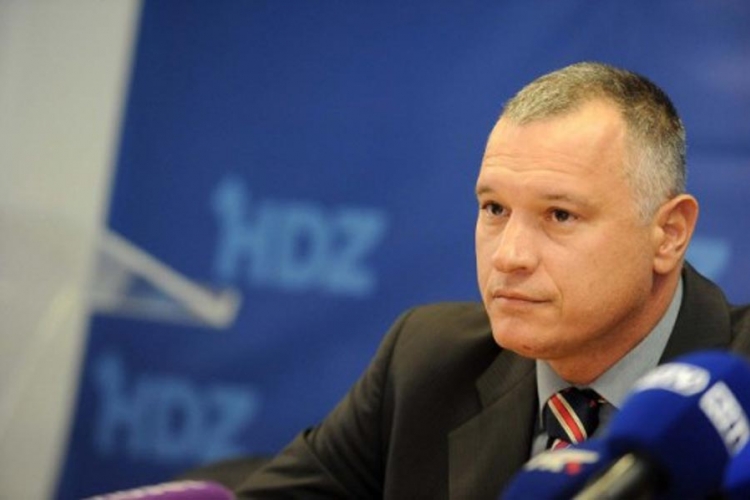 Jedan od osnivača HDZ-a, Hrvoje Burić napustio stranku