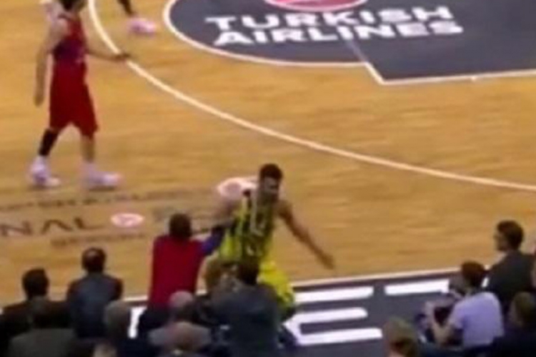 Kalinić se izvinio ruskom milijarderu koji ga je odgurnuo (VIDEO)