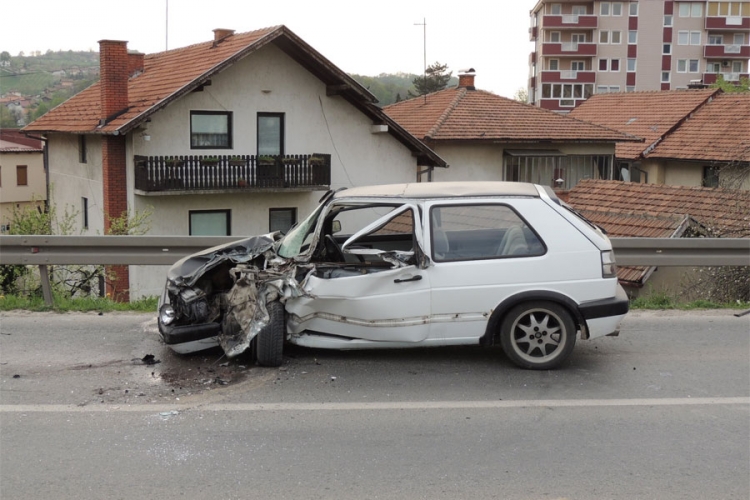 Preminuo vozač “golfa 2”