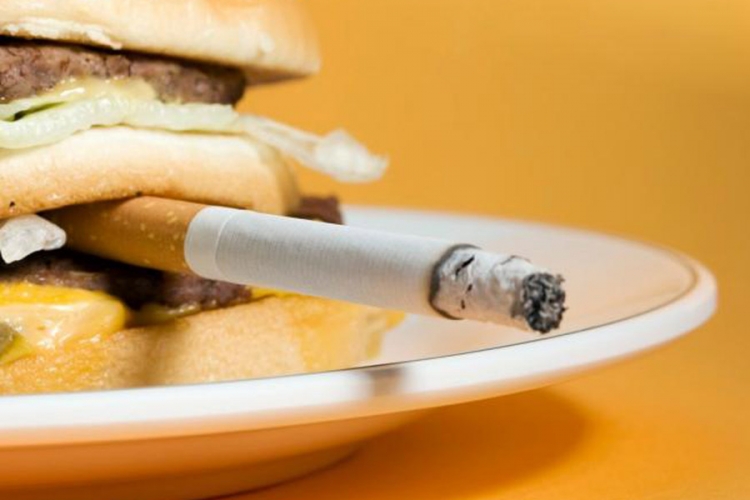 Šta cigareta nakon obroka radi organizmu?