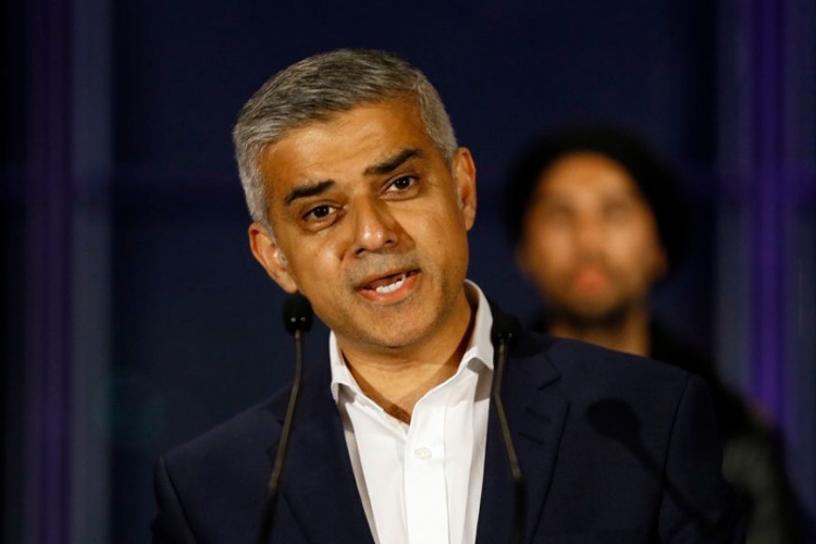 Kan pozvao Trampa da dođe u London i upozna njegovu porodicu