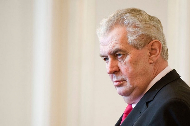 Zeman navija za Trampa jer ne pušta muslimane u SAD