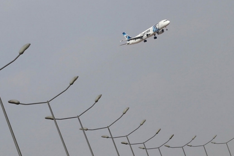 I Amerikanci i Rusi misle da je bomba srušila avion
