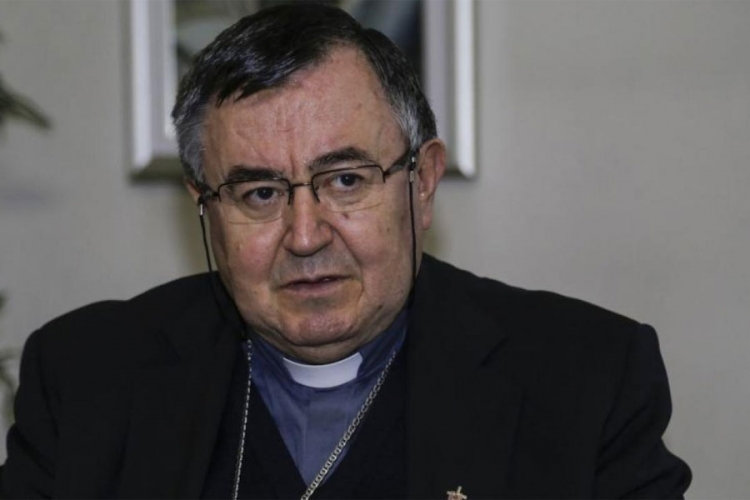 Kardinal Puljić: Nedopustivi Dodikovi napadi na Komaricu