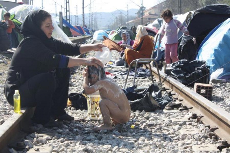 "Mali Idomeni" nastaje između Srbije i Makedonije