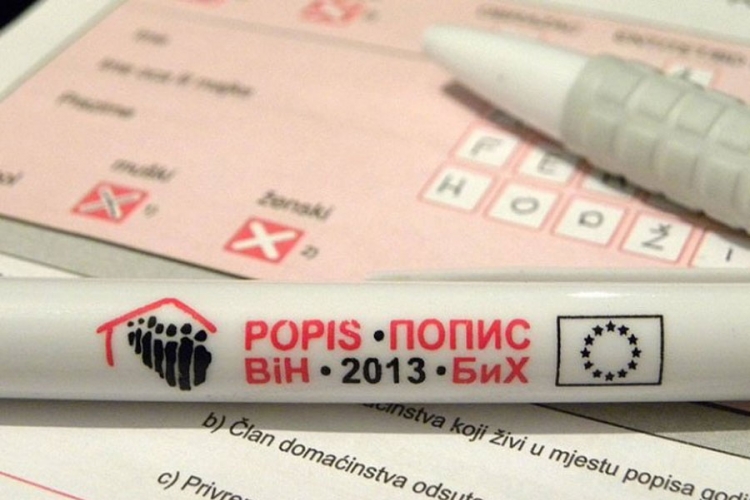 "Nijedna statistička institucija nema pravo na popisne podatke"