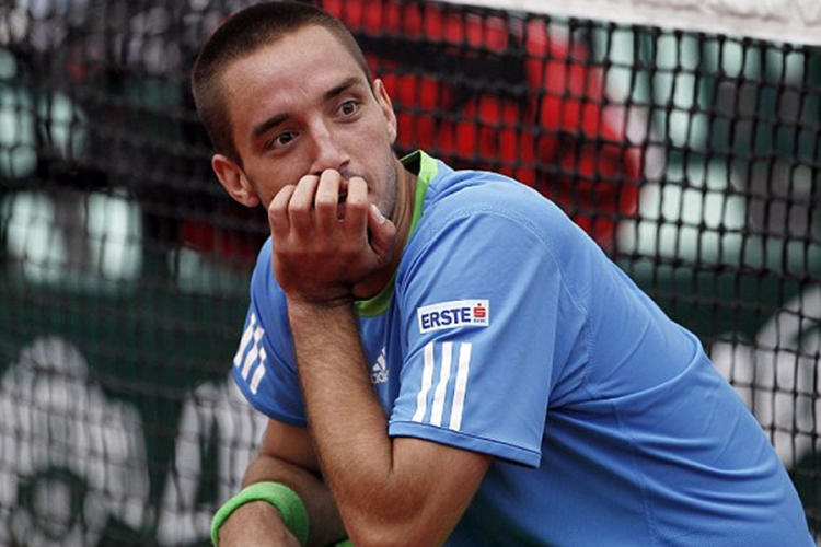 Troicki i Hase eliminisani u dublu