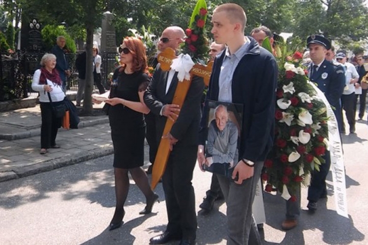 Valter otišao na vječni počinak (FOTO)