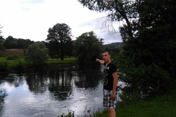 Tinejdžer skočio u Plivu i spasao život sugrađanki